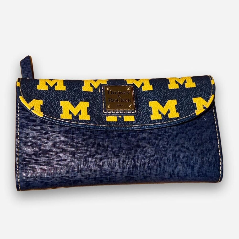 Dooney-bourke Women's Blue and Navy Wallet-purses